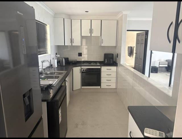 2 BEDROOM PROPERTY TO RENT IN LA MERCY